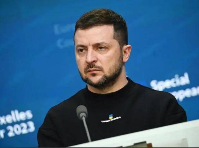 红军村战役将结束,2万乌军仓皇逃离战场,G7向乌提供500亿贷款