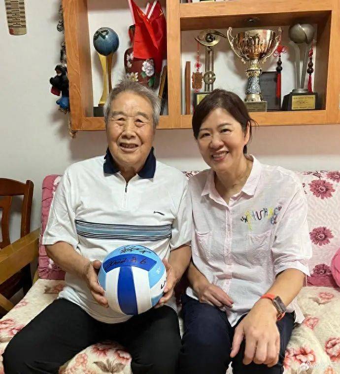 一路走好！郎平突然发文……