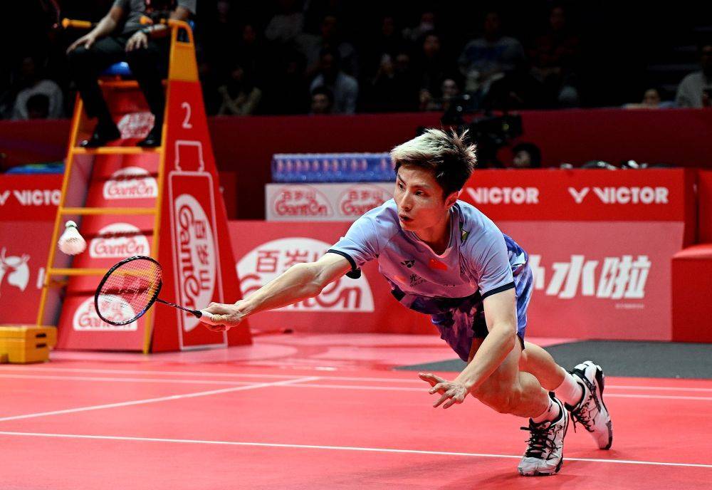 世界羽联世界巡回赛总决赛：石宇奇连胜提前出线