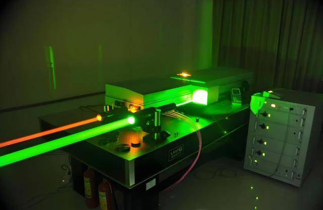 美国再次对中国出手，最新法案获准通过，特朗普上任后或有大动作