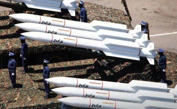 胡塞五次攻击美军，美航母为何要跑，不迎战？果然有大事将发生