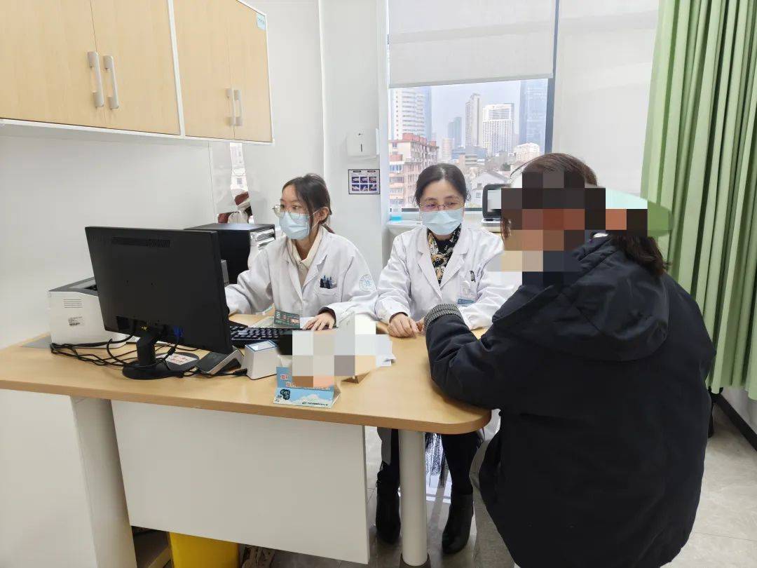 宁波女子确诊败血症，当场喷脓血……警惕！最近很多人都在做