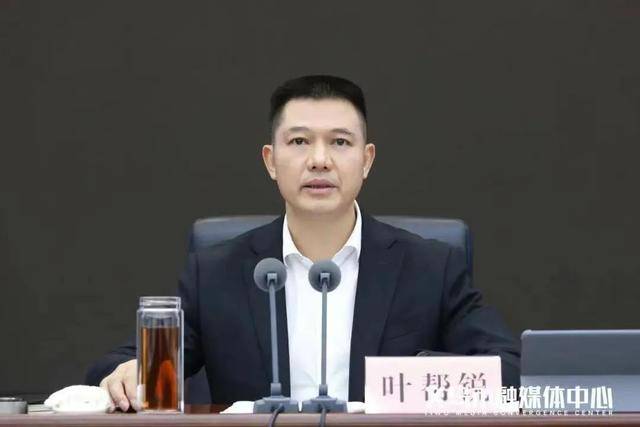 浙江8名干部晋升