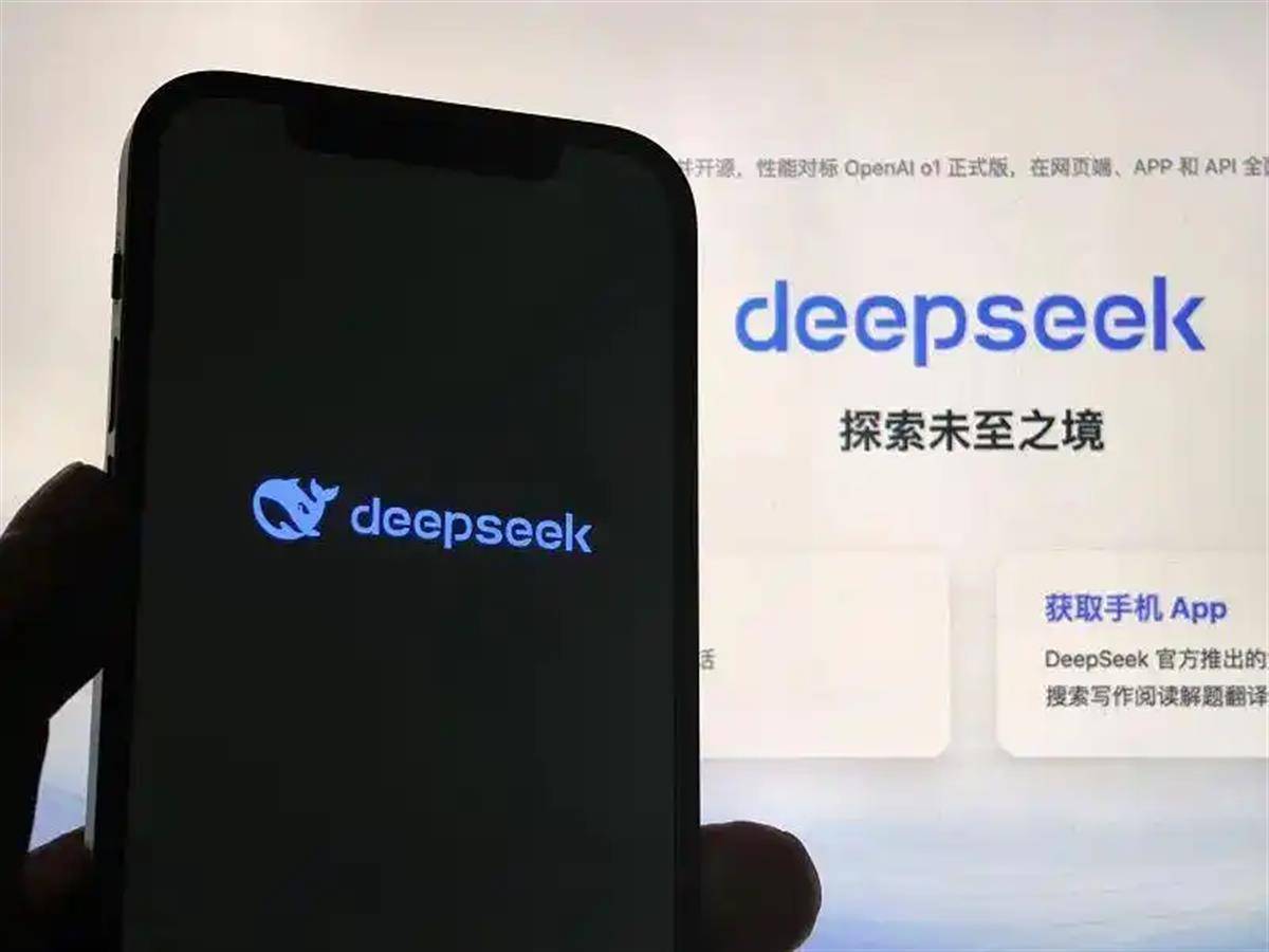 “打不过就加入”,文心一言、科大讯飞、知乎直答接入DeepSeek,此前华为、OPPO也已接入