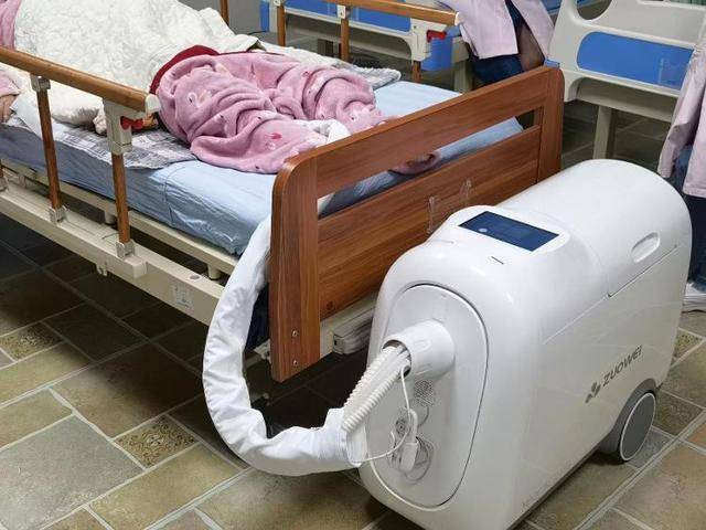 当养老遇上AI：养老机器人规模化应用还有多远？