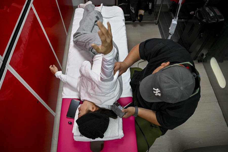 与世界上“开车最快”的女生们同场竞技！师炜即将亮相F1学院揭幕战