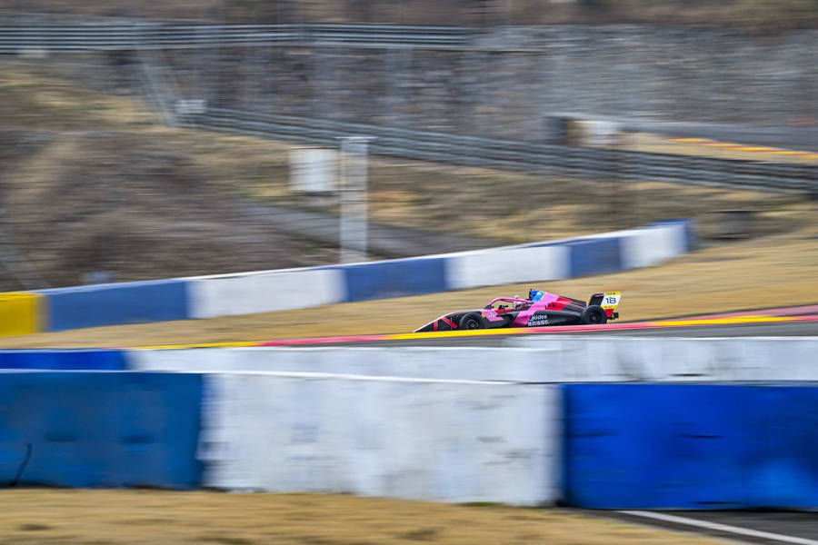 与世界上“开车最快”的女生们同场竞技！师炜即将亮相F1学院揭幕战