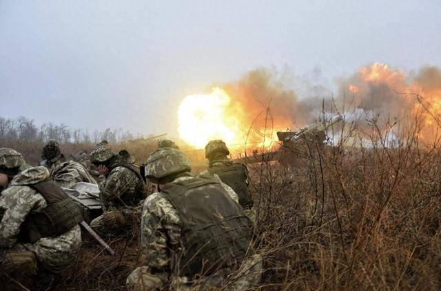 乌军突然撤军库尔斯克，俄格战争教训敲警钟，乌东平原埋反击杀机