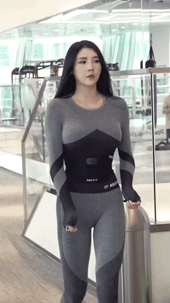 “中国臀神”95后健身圈“卡戴珊”刘太阳！火辣身材具有欧美范