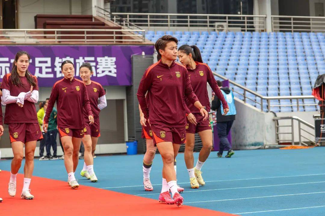 国家队看王霜？还要再等等