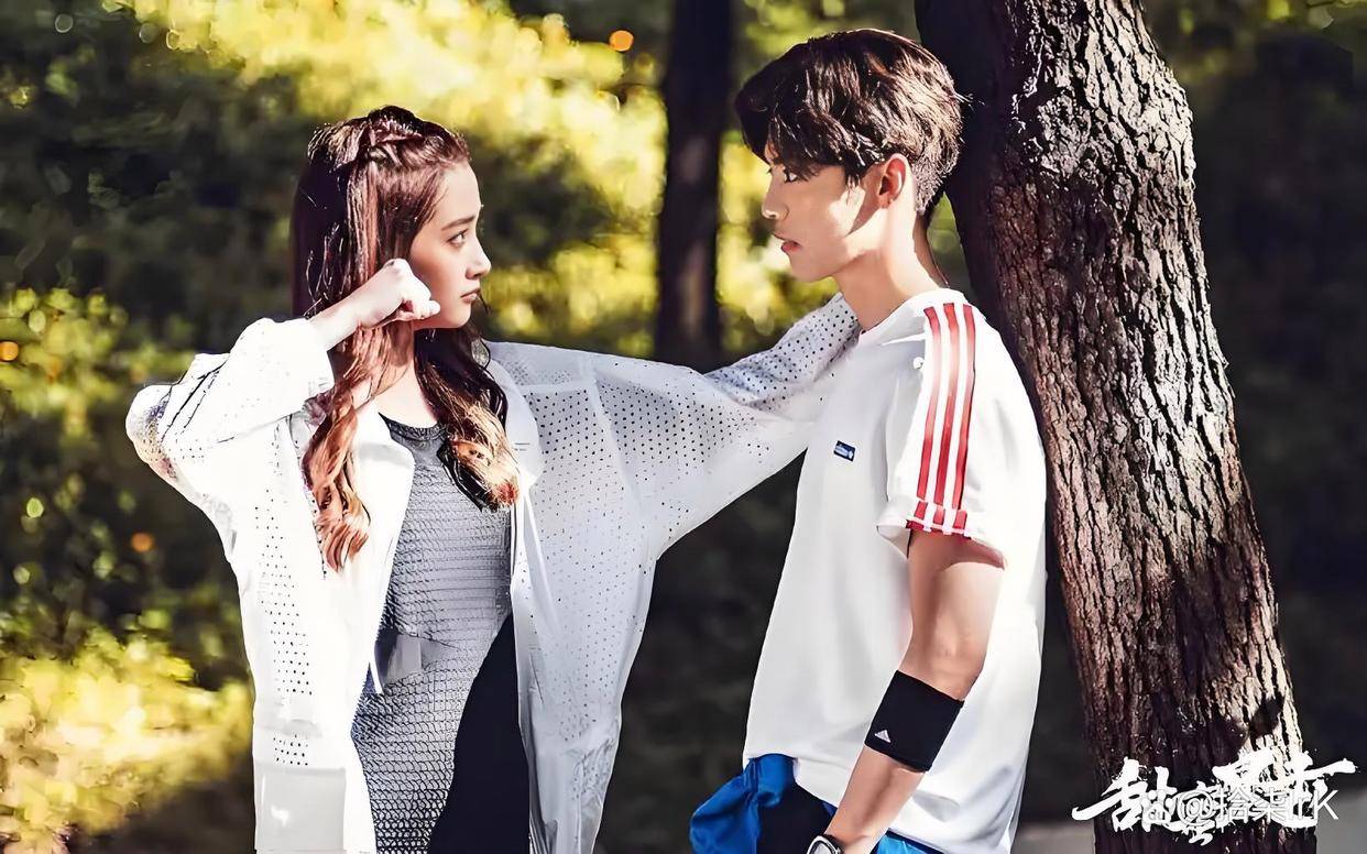 考古|鹿晗35岁生日关晓彤未送公开祝福被传分手?二人此前的七年真的很甜啊!