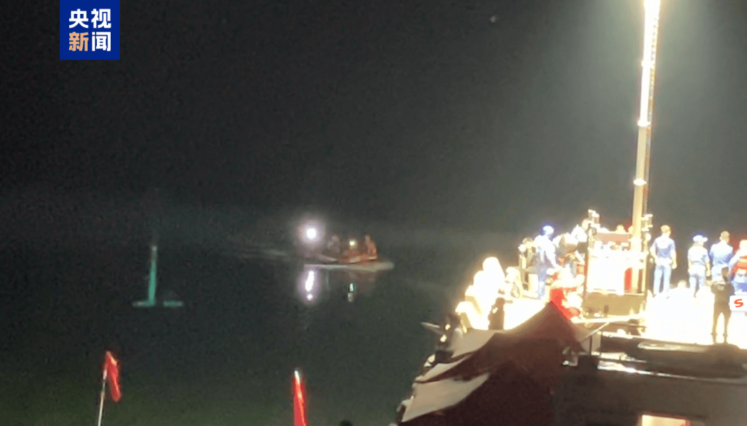 贵州翻船事故，9人死亡1人失联！目击者：当时突然出现暴雨冰雹狂风