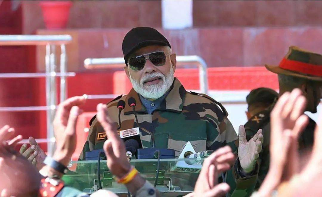 中印关系再添变数！印度高调访台藏何用意？玩“台湾牌”欲制衡，印度能否承担火中取栗的代价？