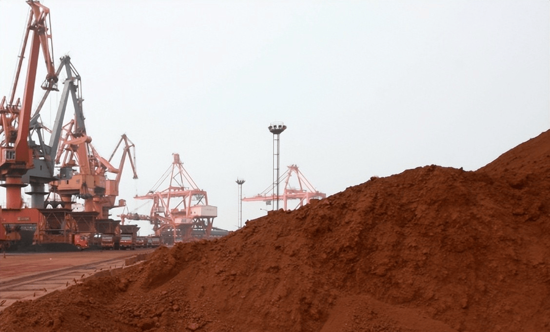 中美全面断供开始，特朗普亮B计划，中方稀土反制直击命门