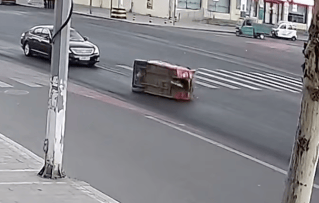 老头乐，县城小伙的「精神迈巴赫」？