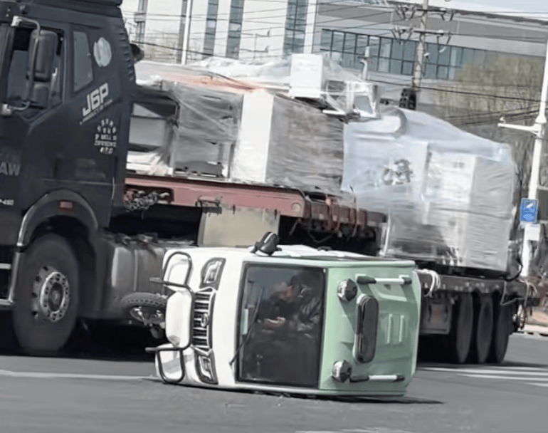 老头乐，县城小伙的「精神迈巴赫」？