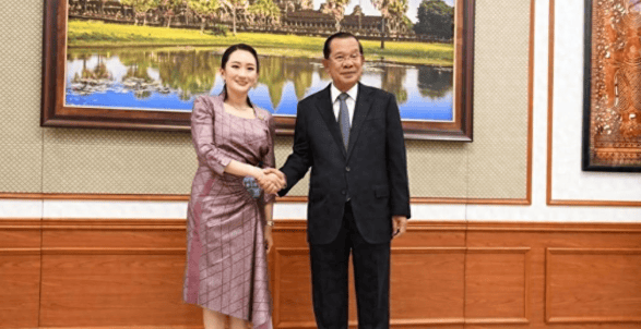 当不成总理了?佩通坦出高招,将防长交给军方,洪森算计彻底落空