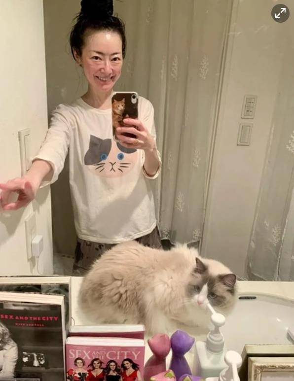 日本女星疑似家中去世，遗体腐烂多日无人发现，年仅45岁