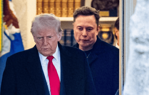 马斯克被“逼上梁山”，又来一个扎克伯格，3个月前的闹剧要重演