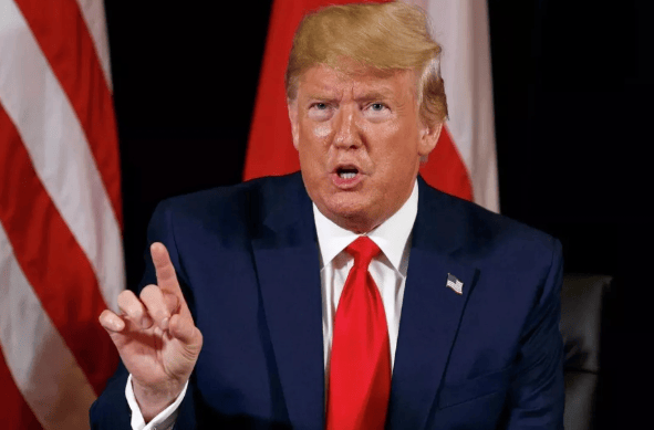 马斯克被“逼上梁山”，又来一个扎克伯格，3个月前的闹剧要重演