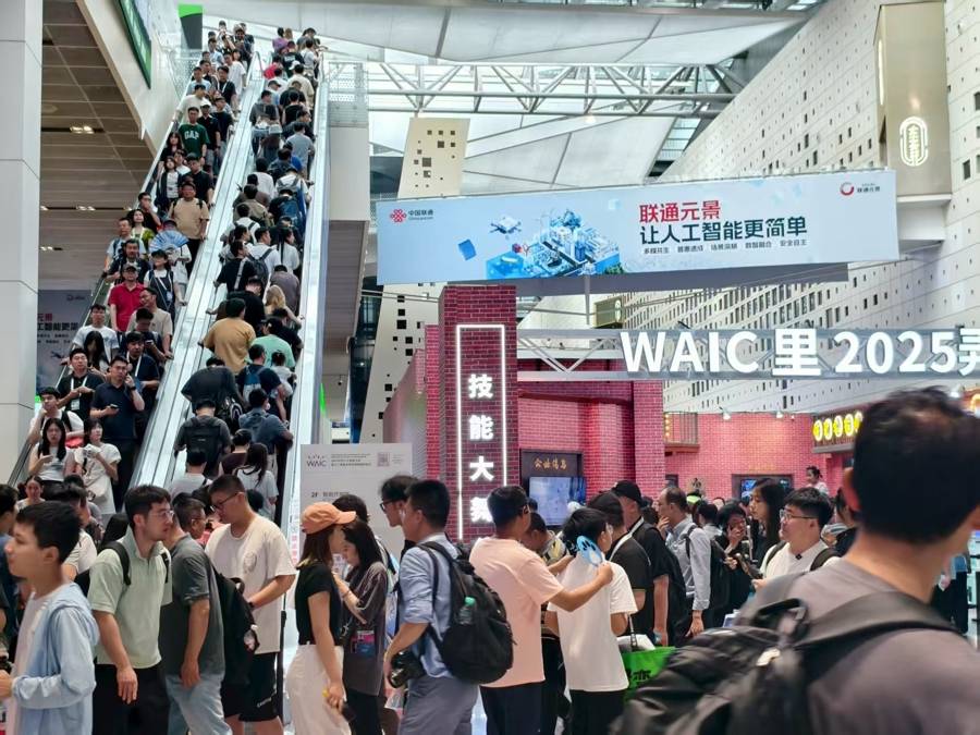 AI的战场年轻人“集结”，敢想敢拼乘风破浪