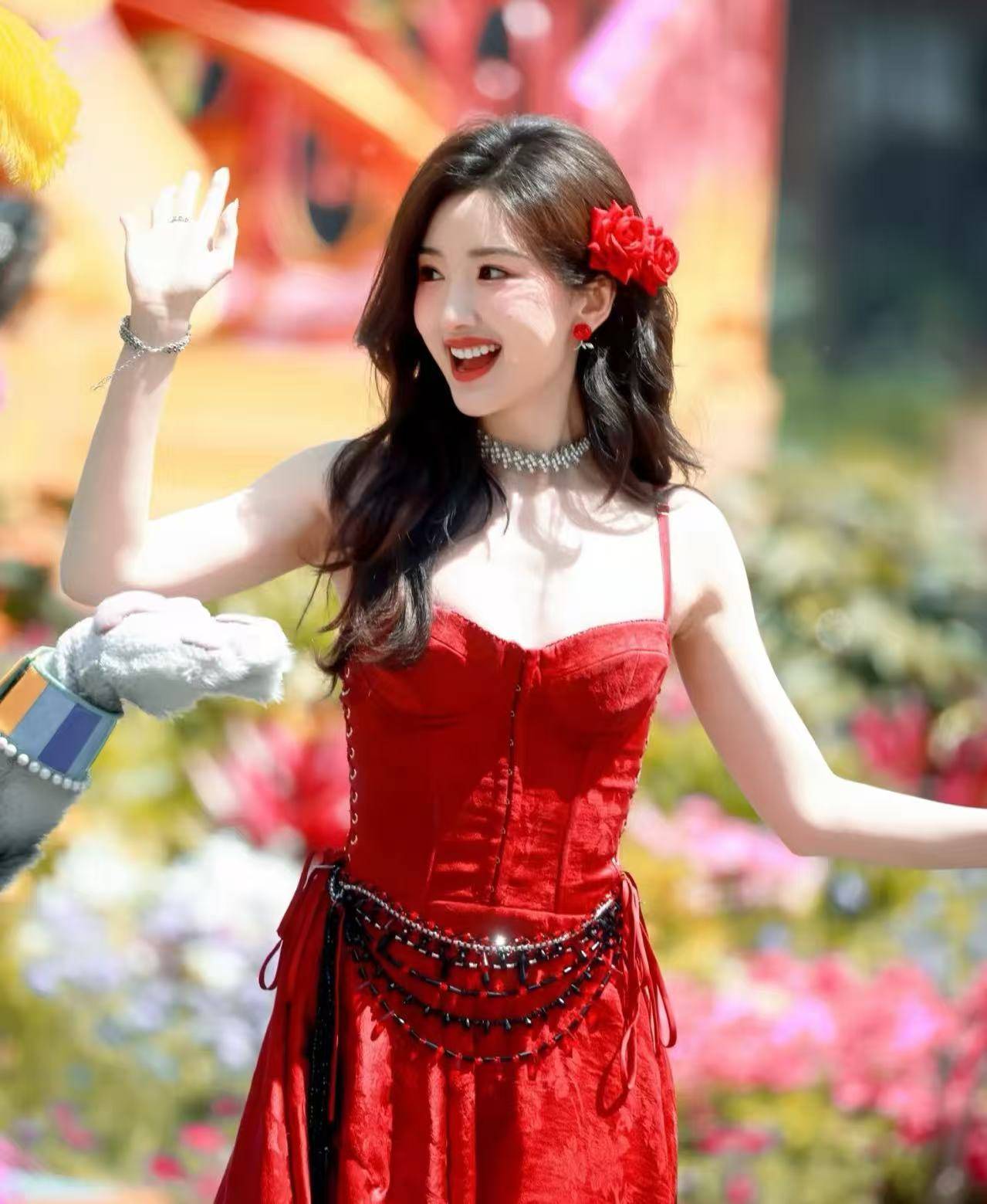 从“白幼瘦”到“气血感”,审美标准终于“健康”了?