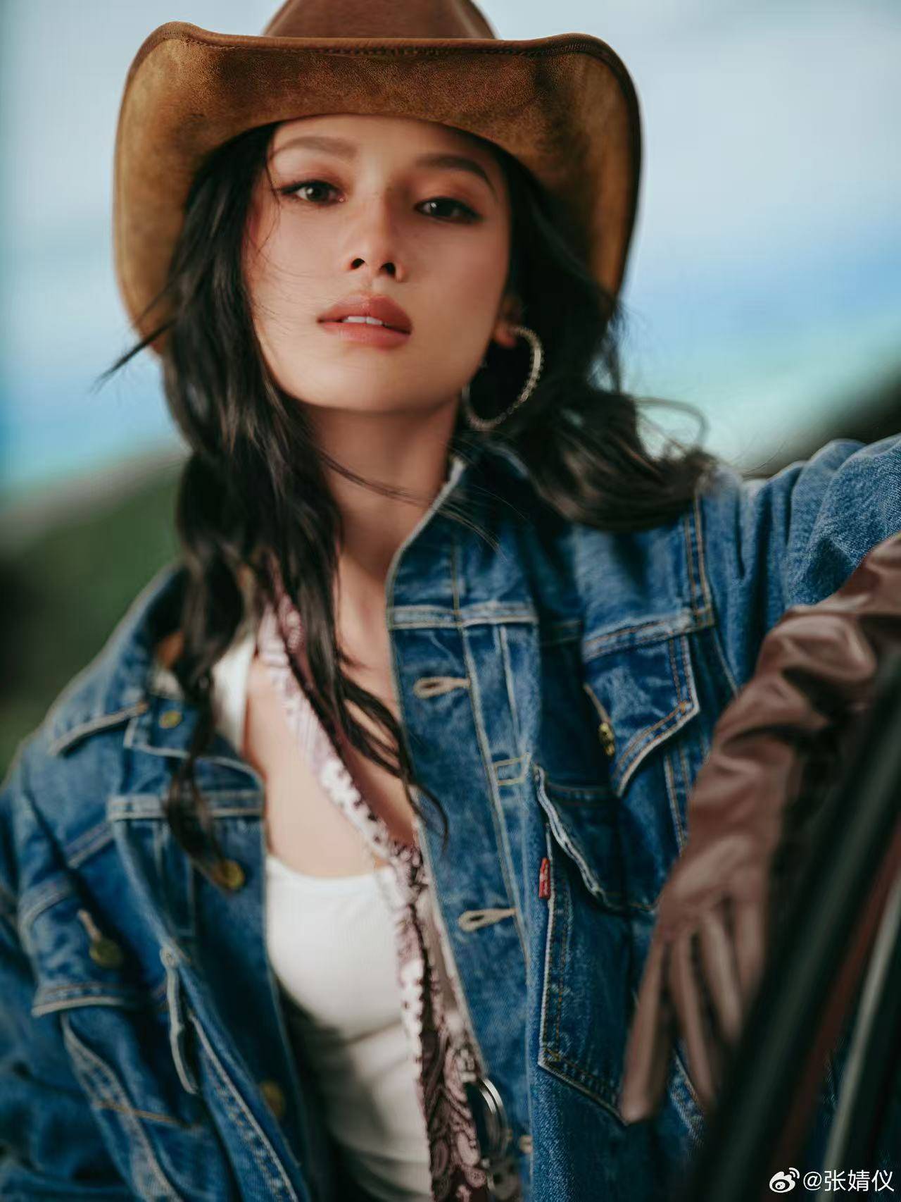 从“白幼瘦”到“气血感”,审美标准终于“健康”了?