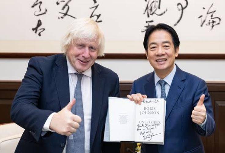 稀客来访，高喊“为台湾而战”！正考虑访华的斯塔默感到“背后一阵寒意”