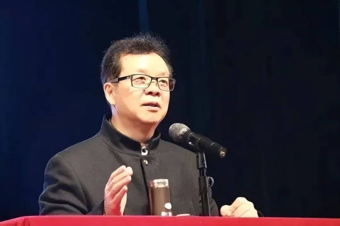 中国舞蹈家协会原主席冯双白、原分党组书记罗斌，非法收受他人巨额财物