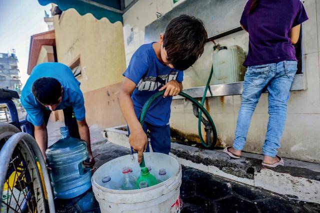 “没有一个人不是难民”